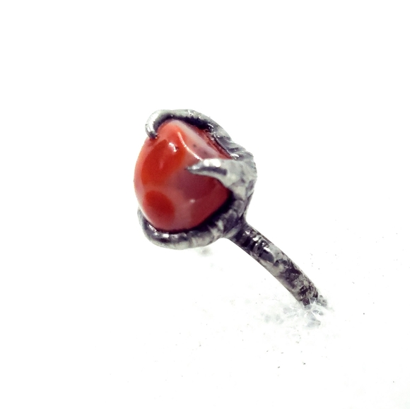 Carnelian crystal ring handmade gothic fantasy adjustable vampire fang Halloween - Picture 4 of 16